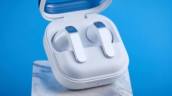 Samsung Galaxy Buds4 à 8.000f